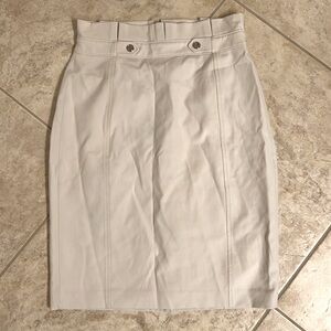 NWOT. White House Black Market skirt. Size 4